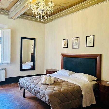 Domus An- Two Bedrooms Apartment -Antique And Historical Home Siena Eksteriør billede