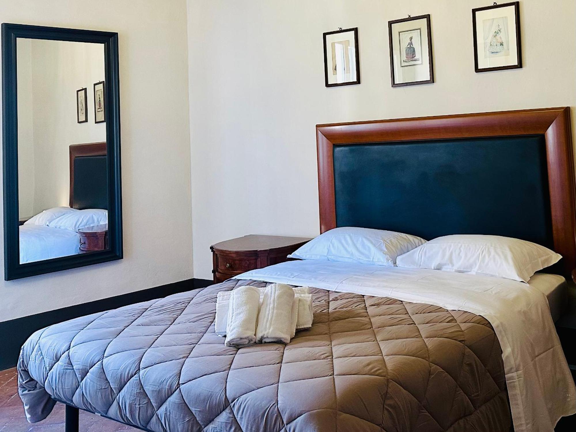 Domus An- Two Bedrooms Apartment -Antique And Historical Home Siena Eksteriør billede
